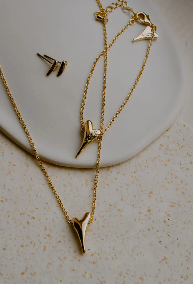 Miss Dee Yellow Gold Small Solid Heart Bracelet