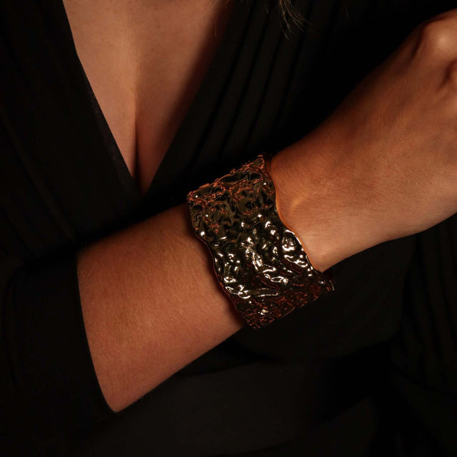 Chunky Textured Bangle - Gold