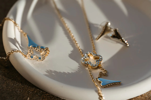 Miss Dee Gold Bracelet Clover / 2 Hearts