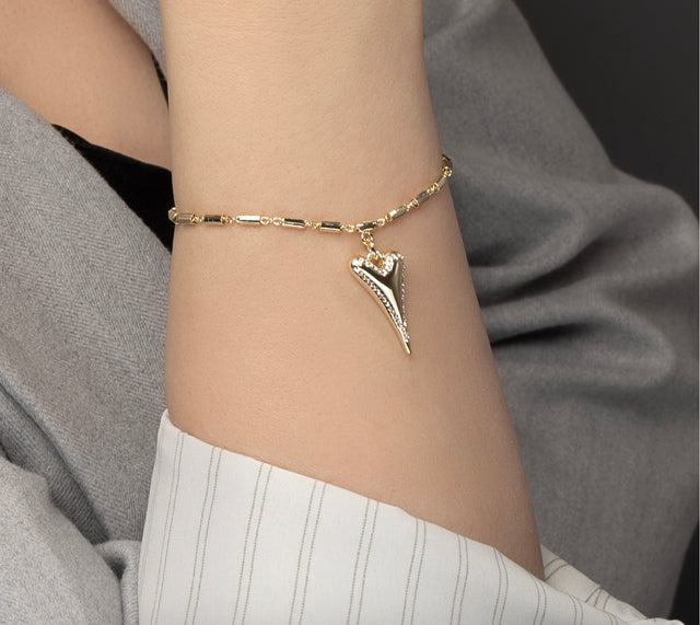 Miss Dee Gold Bracelet with Crystal Edge Heart