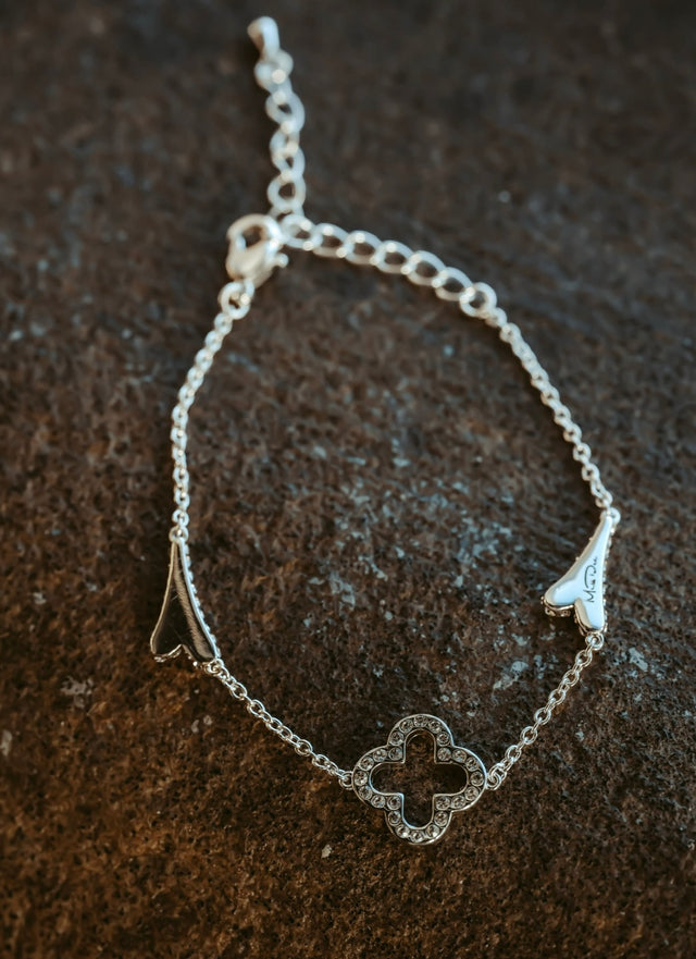 Miss Dee Silver Bracelet with Clover & 2 Hearts