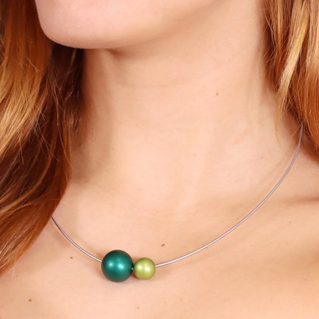 Frost Aura Ball Necklace - Green