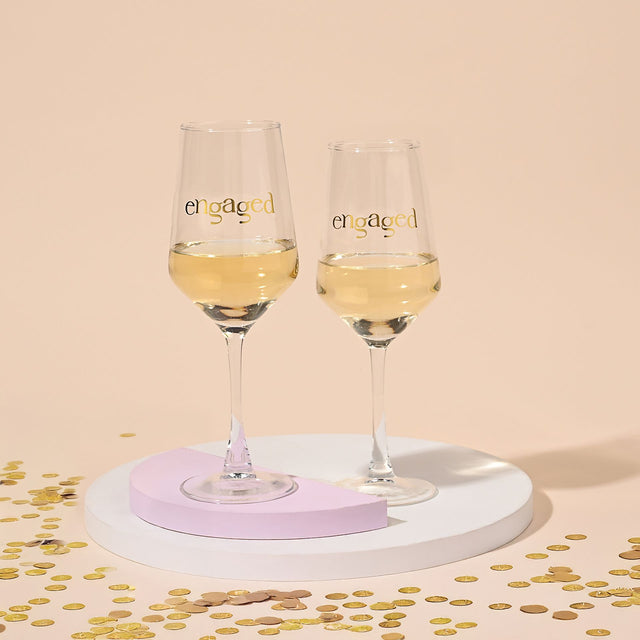 Set of 2 Wine Glasses - Engaged