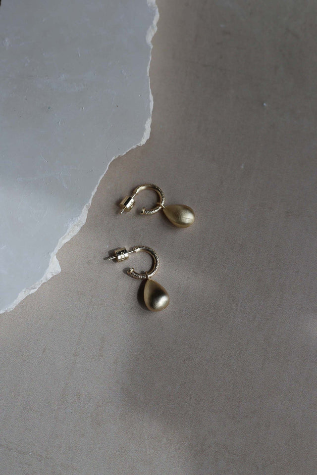 Tutti Pebble Earrings - Gold