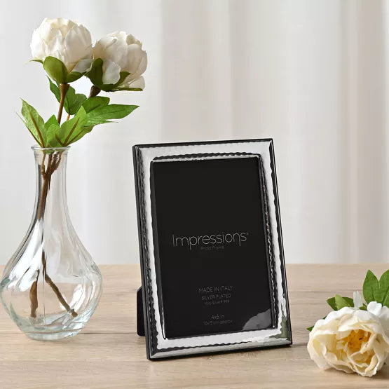 Silver Hammered 4' x 6' Photo Frame