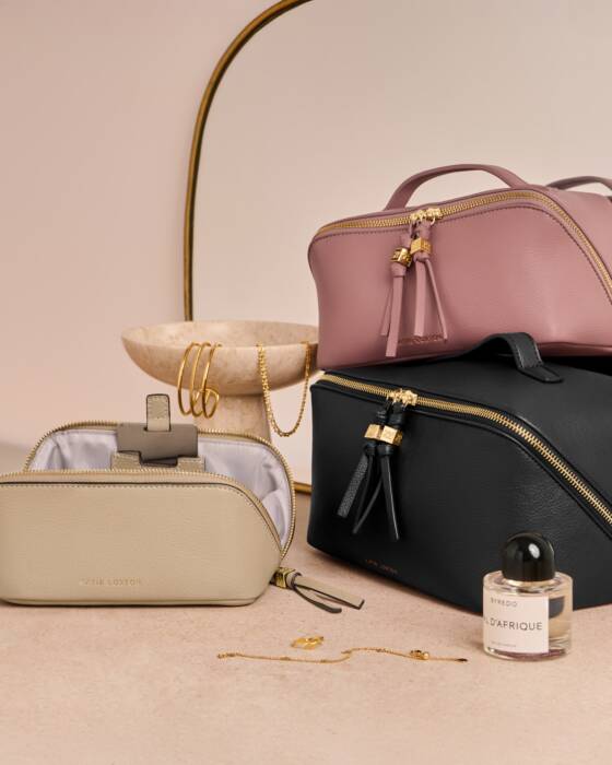 Katie Loxton Soho Fold Out Make Up / Wash Bag - Black