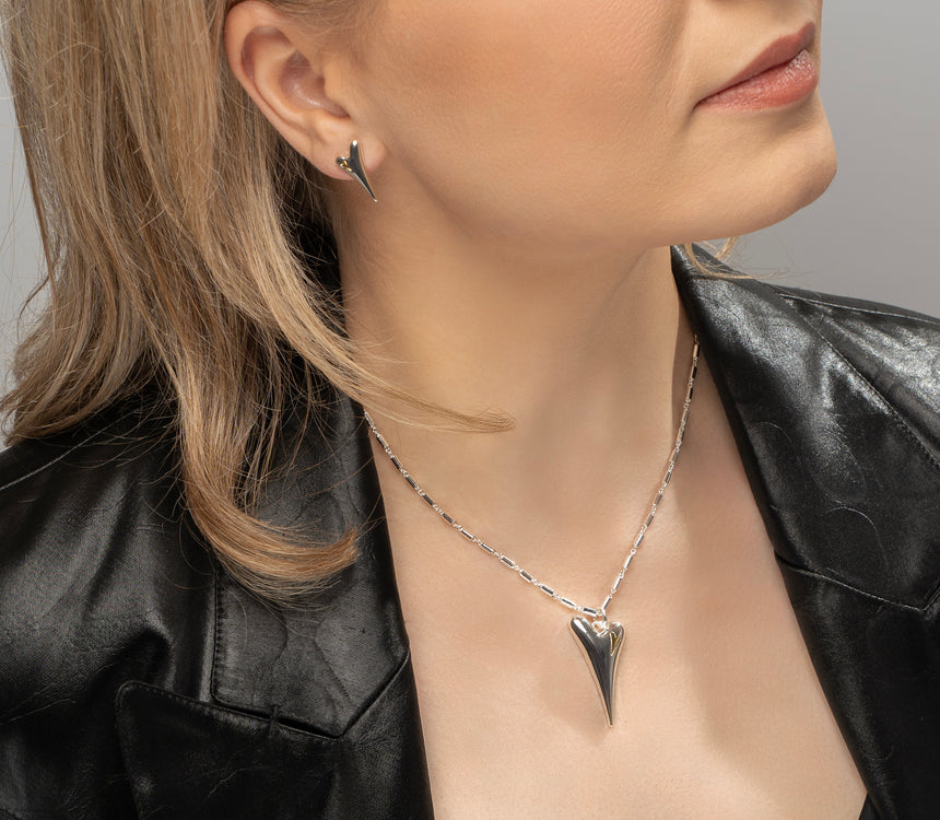 Miss Dee Solid Plain Heart Silver Necklace