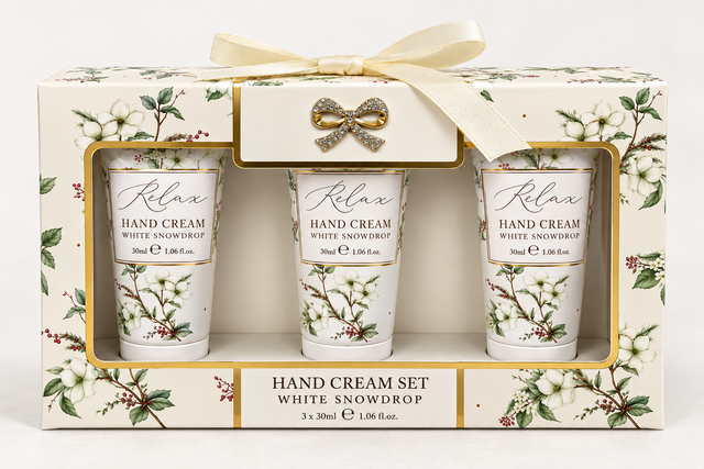 Hearts Design Xmas White Hand Care