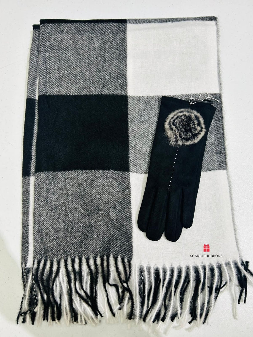 Checked Scarf Black and White