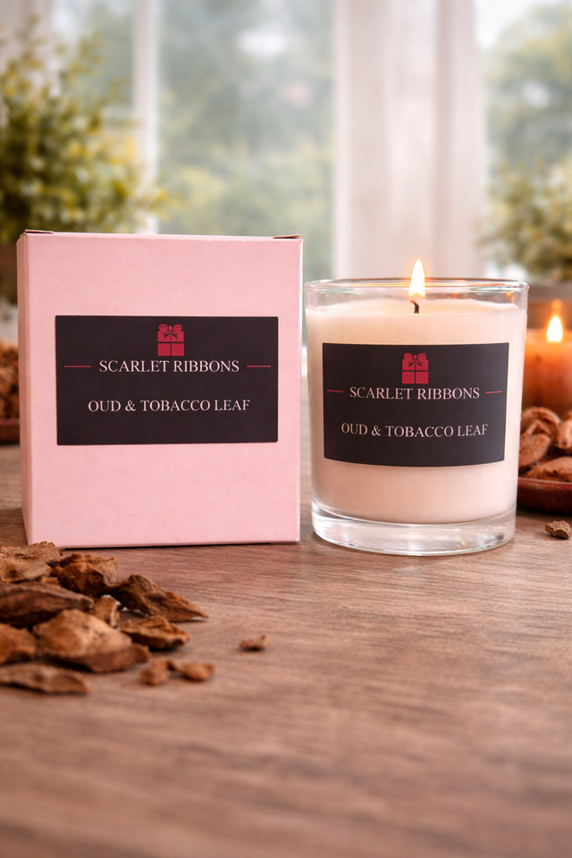 Scarlet Ribbons 30cl Glass Candle - Oud & Tobacco Leaf