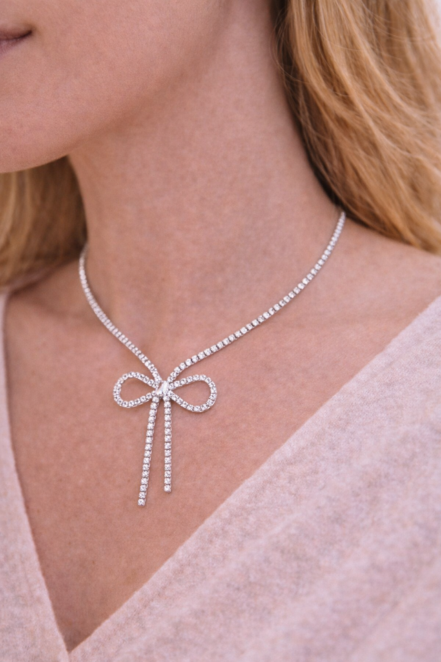 Bow Necklace Silver