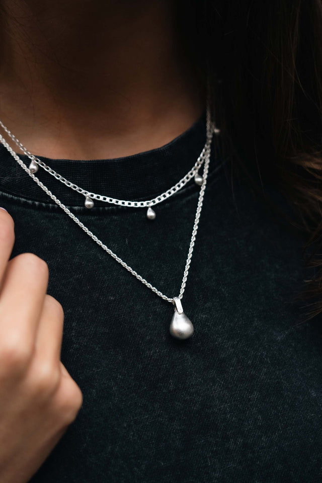 Tutti Teardrop Necklace - Silver