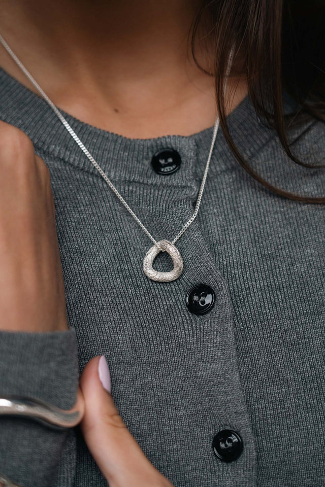 Tutti Shadow Necklace - Gold