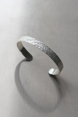 Tutti Breathe Bangle - Silver