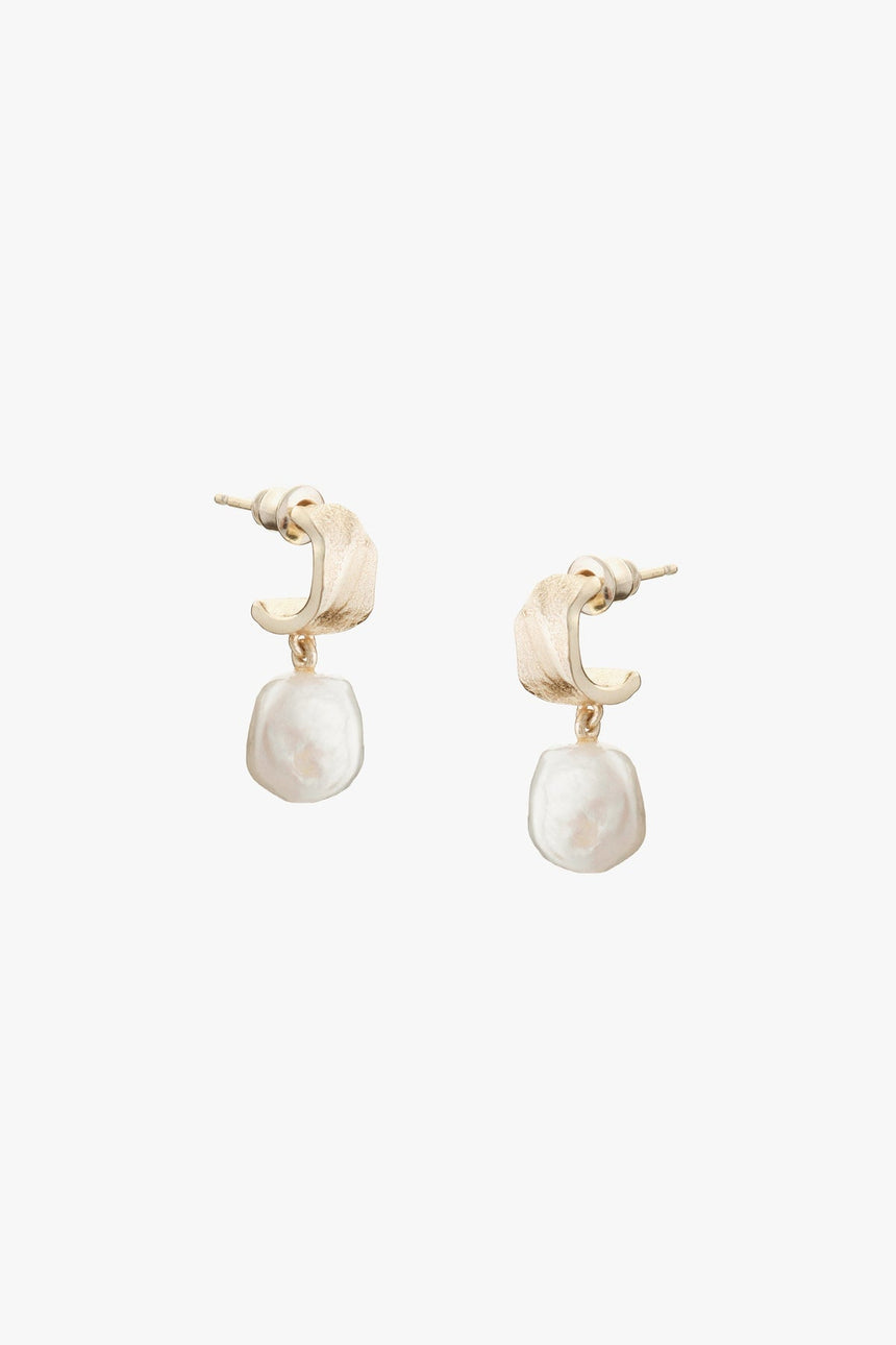 Tutti Freshwater Pearl Earrings Gold