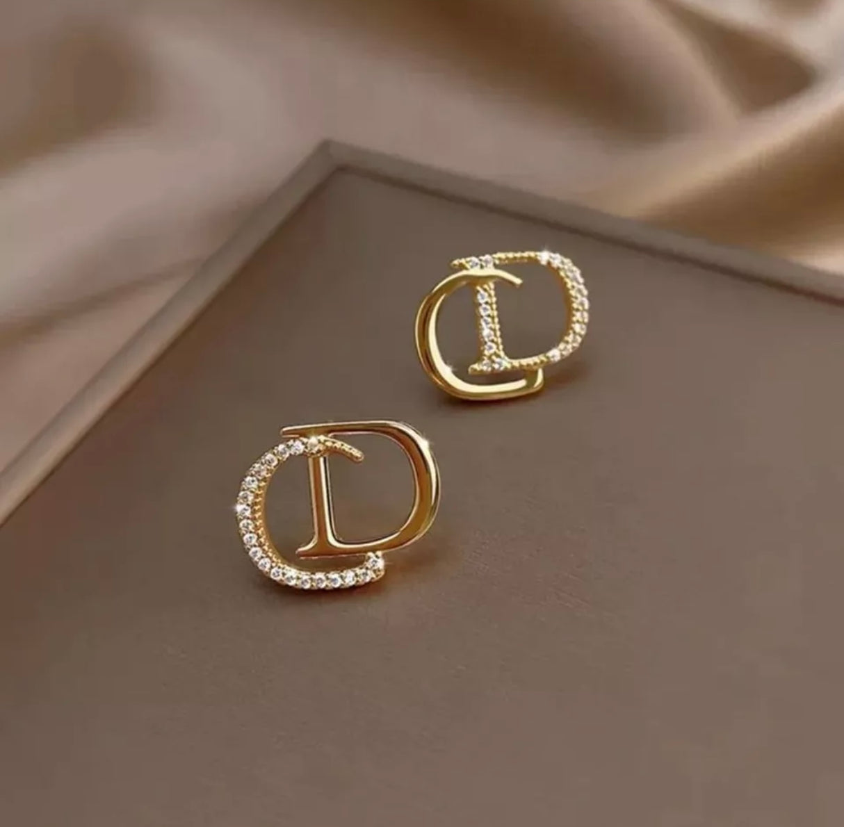 CD Earrings - Gold