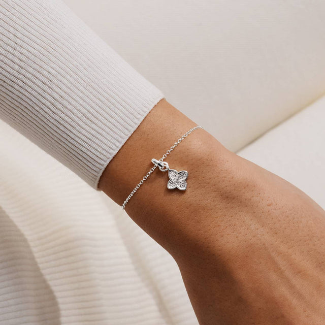 Joma Textured Clover Silver Plated Bracelet