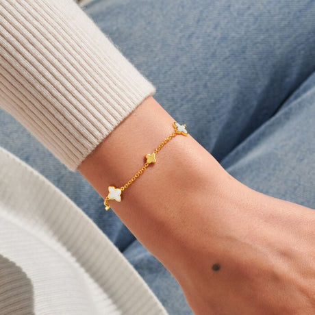 Joma Mother Of Pearl Clover Bracelet