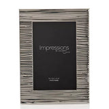 Silver Ripple Textured 4' x 6' Photo Frame