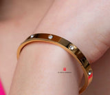 Solid Bangle with crystals - Gold